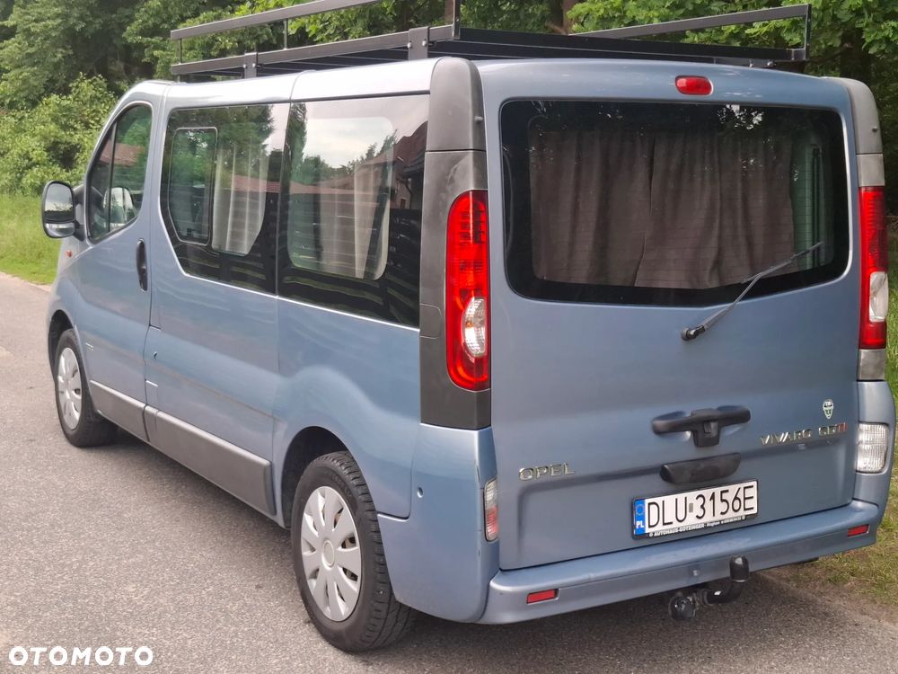 Opel Vivaro - 8
