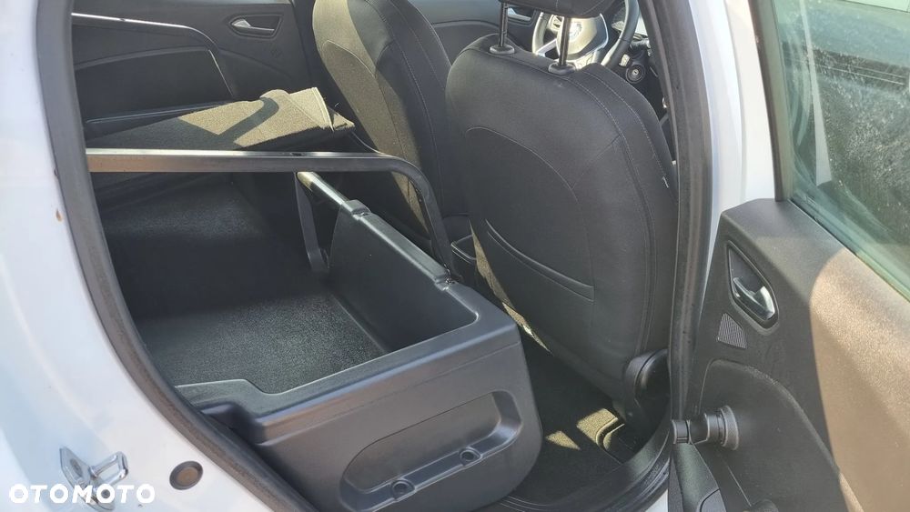 Renault Clio E-TECH 140 INTENS - 25