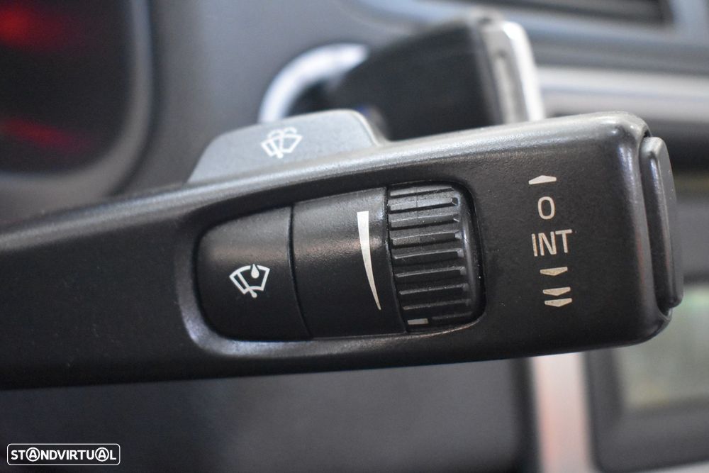 Volvo C70 2.4 D5 Momentum - 45