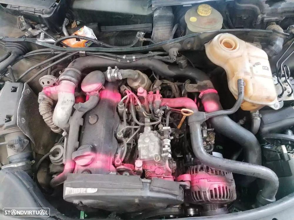 MOTOR COMPLETO AUDI A4 2000 -AVG - 4