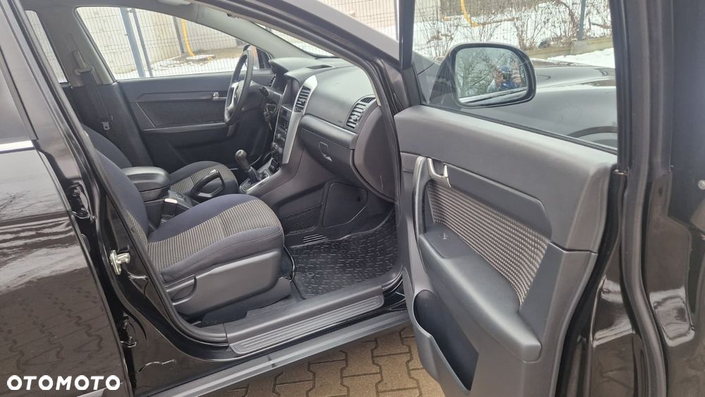 Chevrolet Captiva 2.4 2WD 7 Sitzer LS - 17