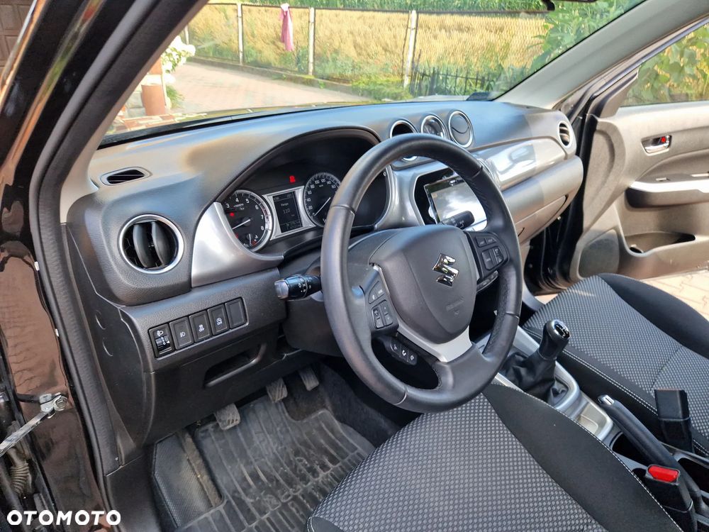 Suzuki Vitara 1.6 Premium 2WD - 17