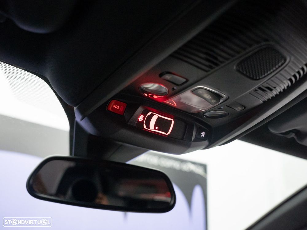 Peugeot 3008 1.6 Hybrid Allure e-EAT8 - 36