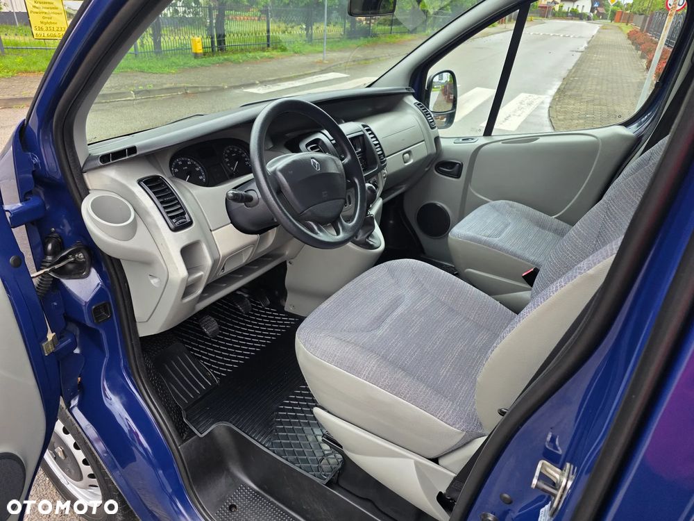 Renault Trafic - 13
