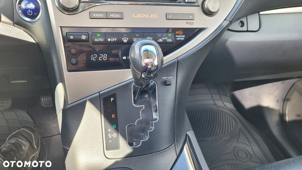 Lexus RX 450h (hybrid) - 29