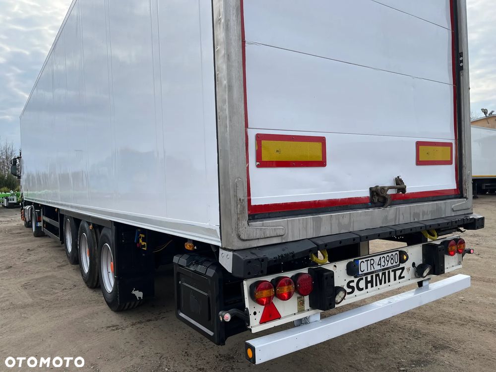 Schmitz Cargobull - 22