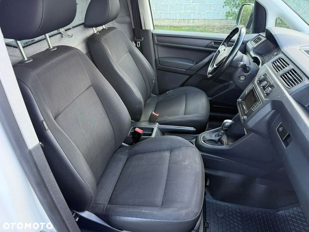 Volkswagen Caddy - 10