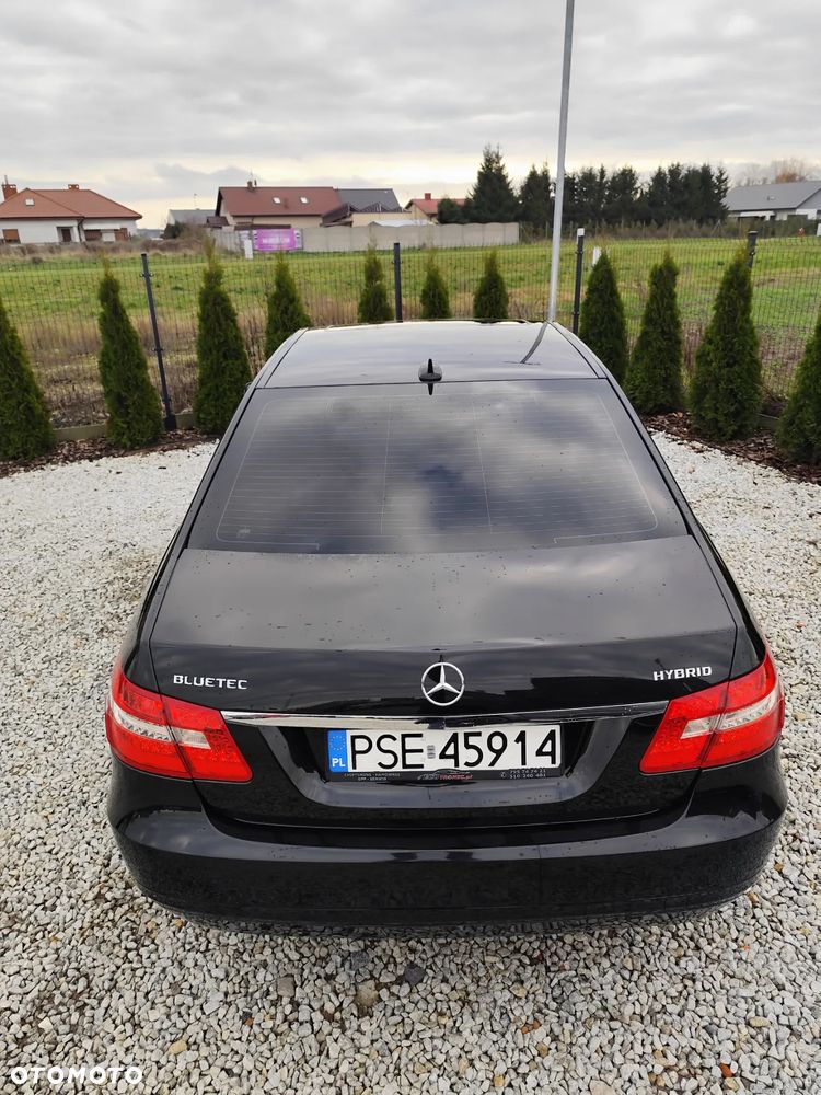 Mercedes-Benz Klasa E - 23