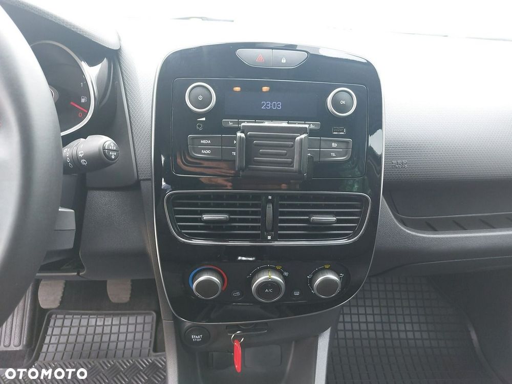 Renault Clio - 13