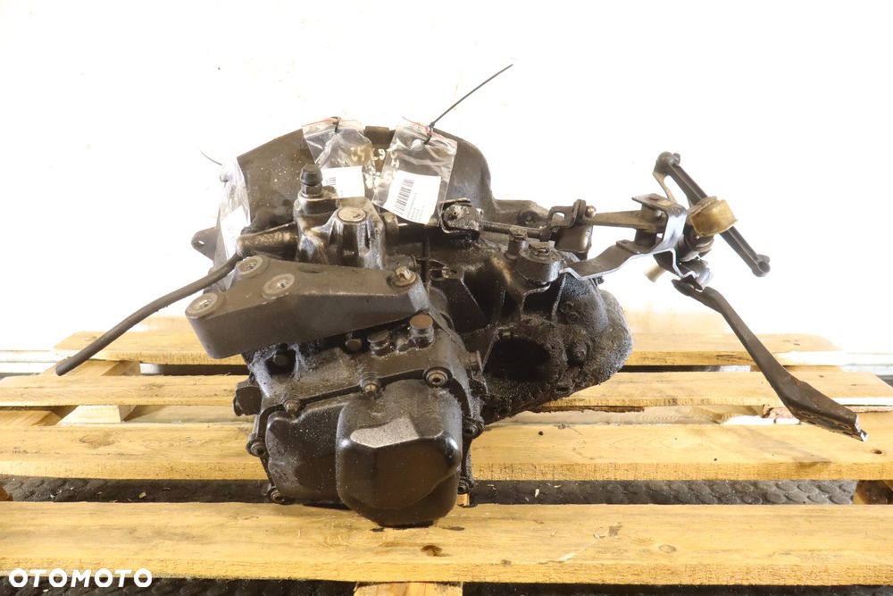 SKRZYNIA BIEGÓW 5 BIEGOWA OPEL ASTRA H 1.6 4C394 - 2