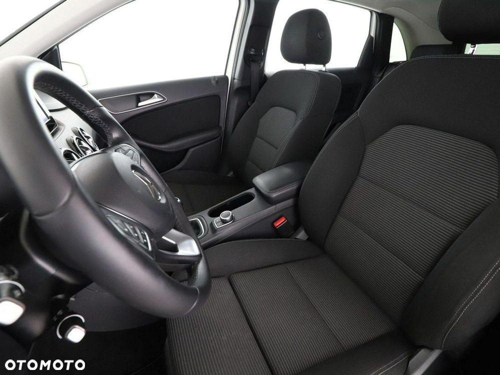 Mercedes-Benz Klasa B 180 Style - 13