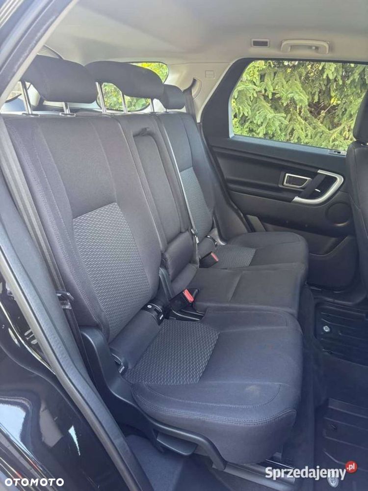 Land Rover Discovery Sport - 8
