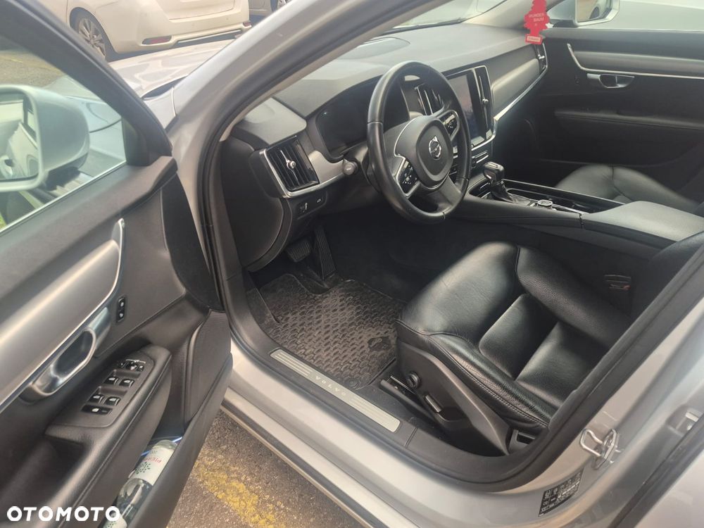 Volvo V90 D4 Geartronic Momentum - 8