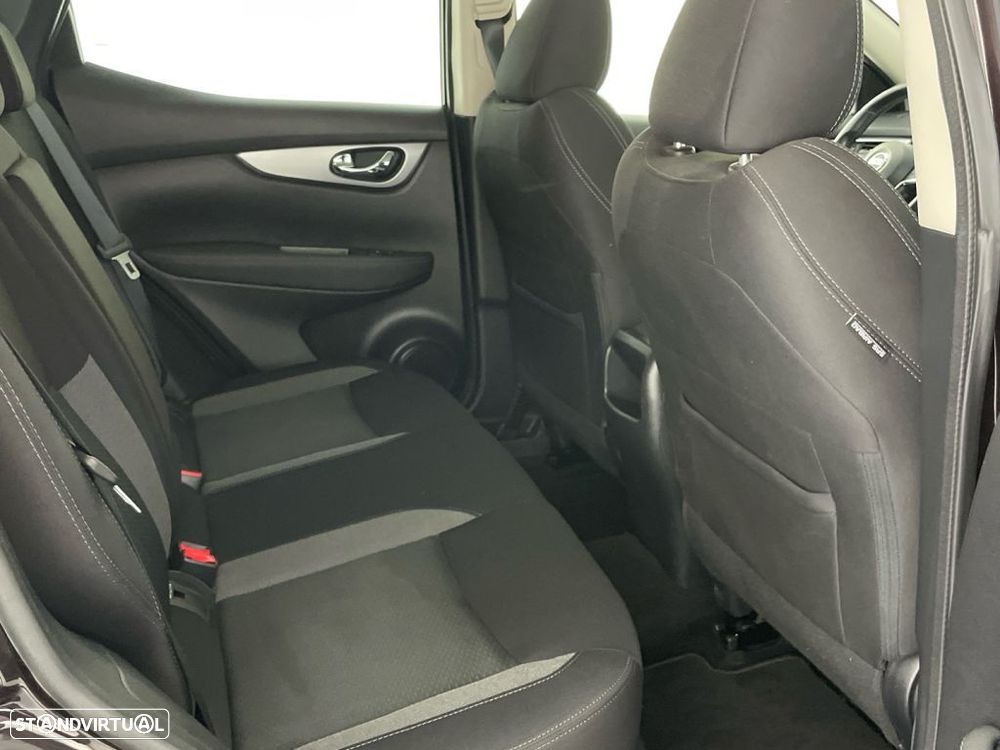 Nissan Qashqai 1.3 DIG-T N-Connecta - 23