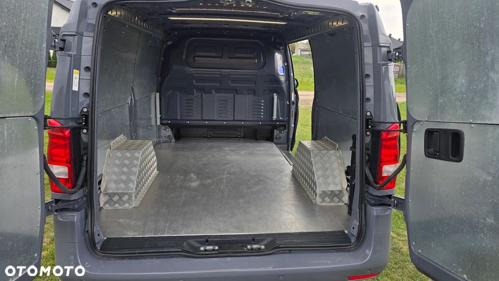 Mercedes-Benz Vito 119 - 17