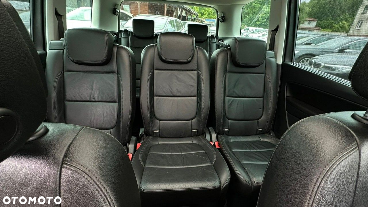 Volkswagen Sharan - 11