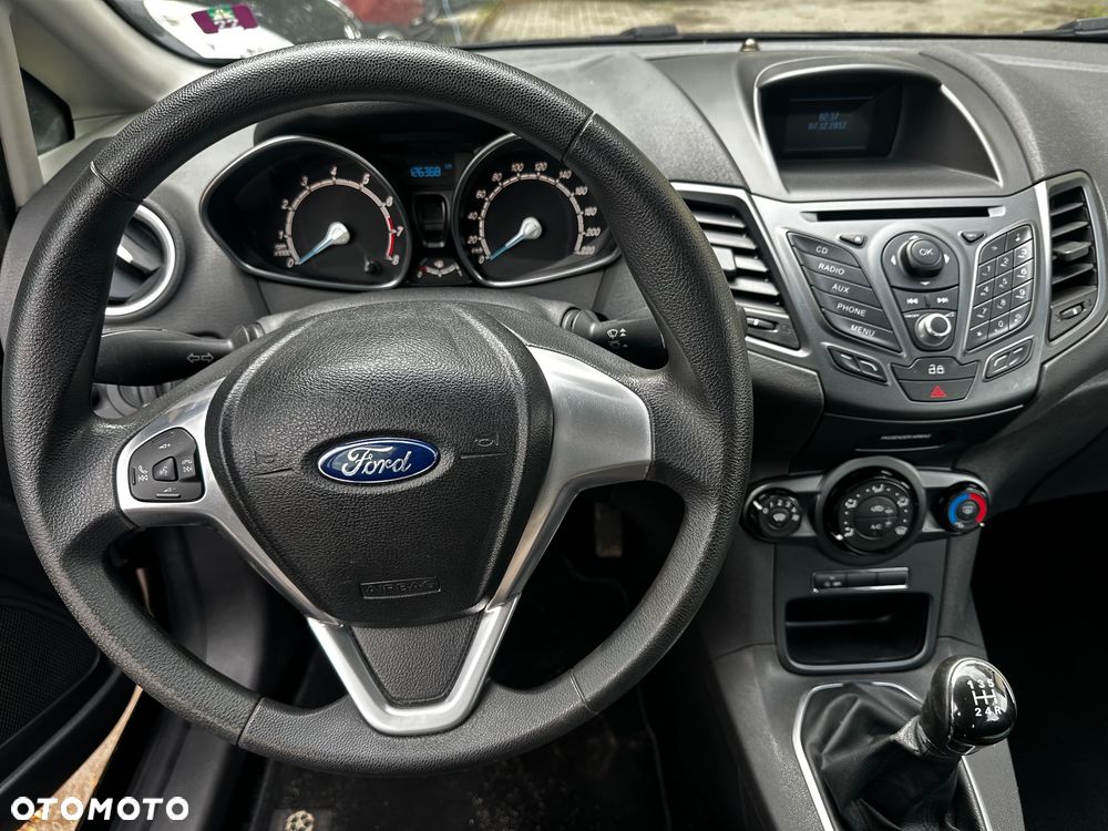 Ford Fiesta 1.0 Champions Edition - 16