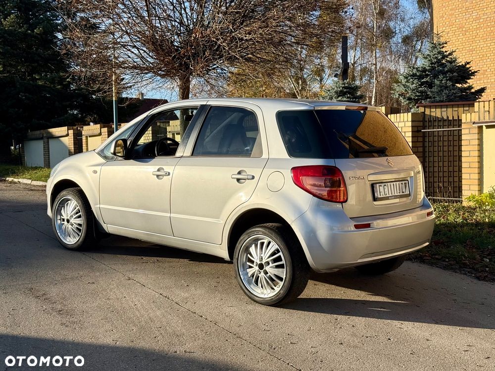 Suzuki SX4 1.9 DDiS DPF 4x2 Comfort - 5