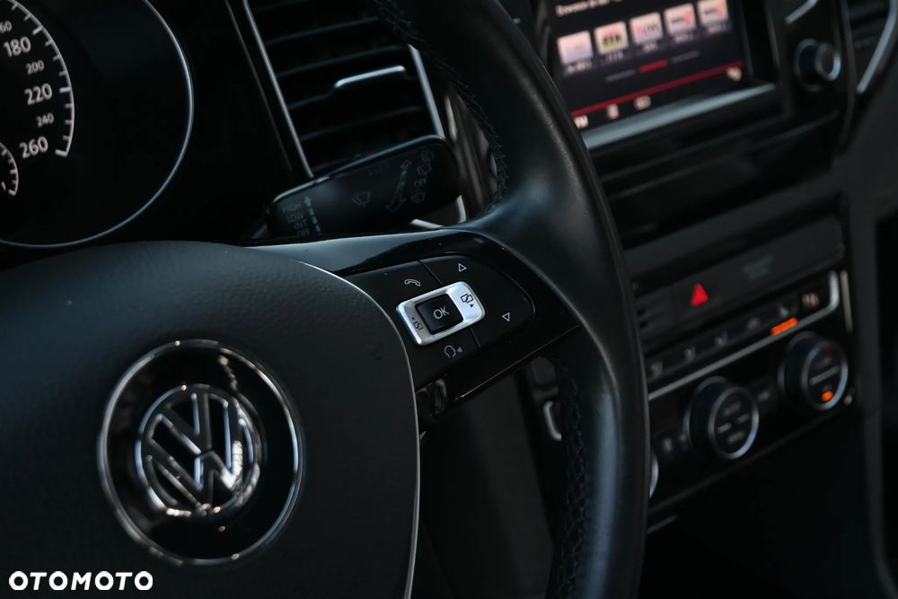 Volkswagen Golf Sportsvan 1.4 TSI (BlueMotion Technology) Highline - 38