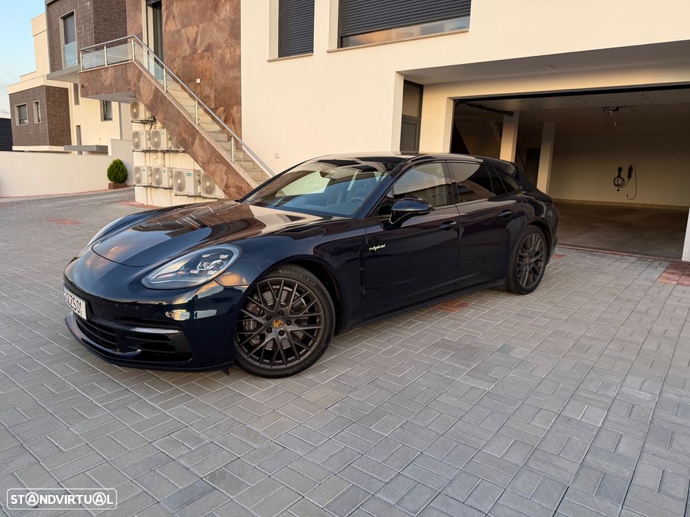 Porsche Panamera Sport Turismo - 3