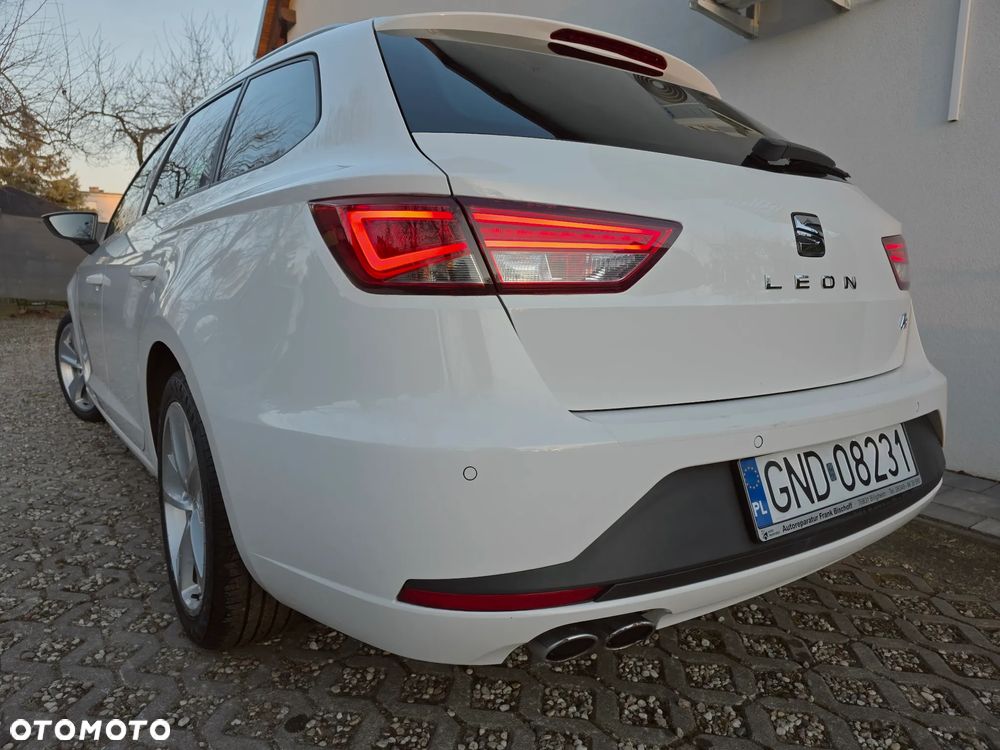 Seat Leon 2.0 TDI DPF Ecomotive DSG FR - 23