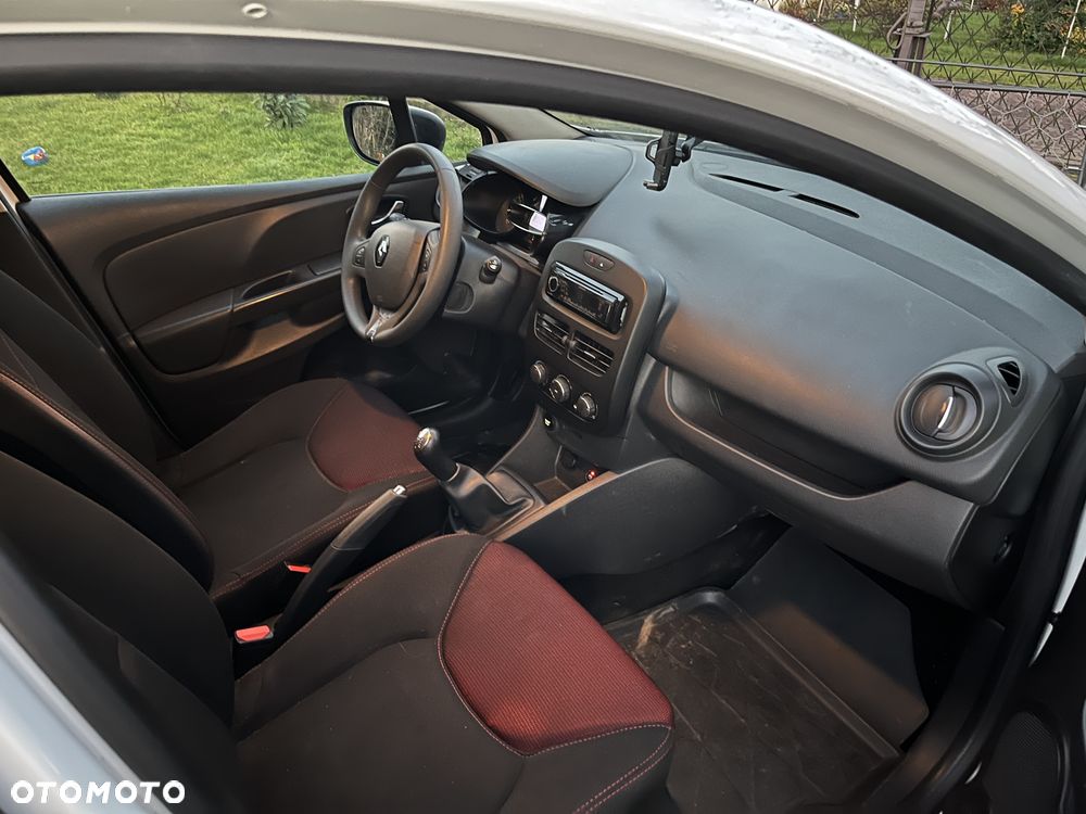 Renault Clio - 8