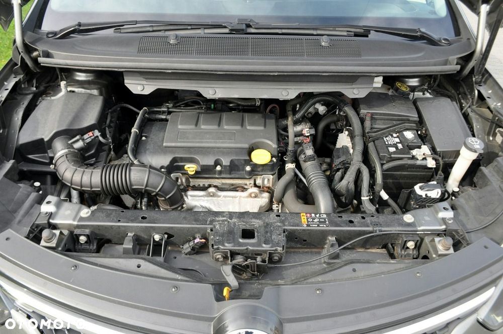 Opel Zafira - 38