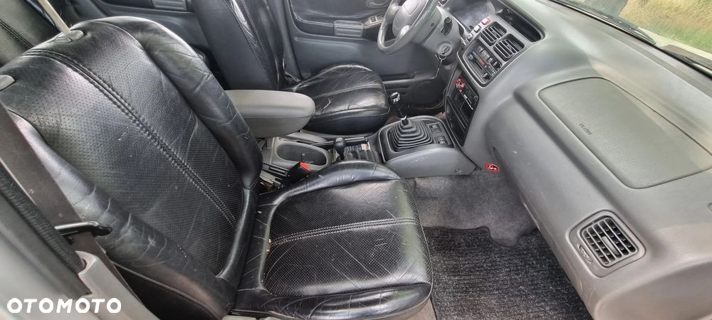 Suzuki Vitara - 19
