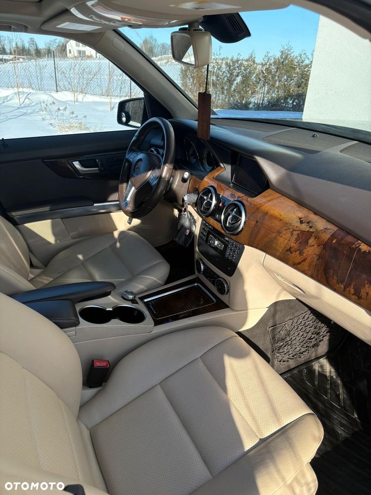 Mercedes-Benz GLK 350 4Matic (BlueEFFICIENCY) 7G-TRONIC - 11