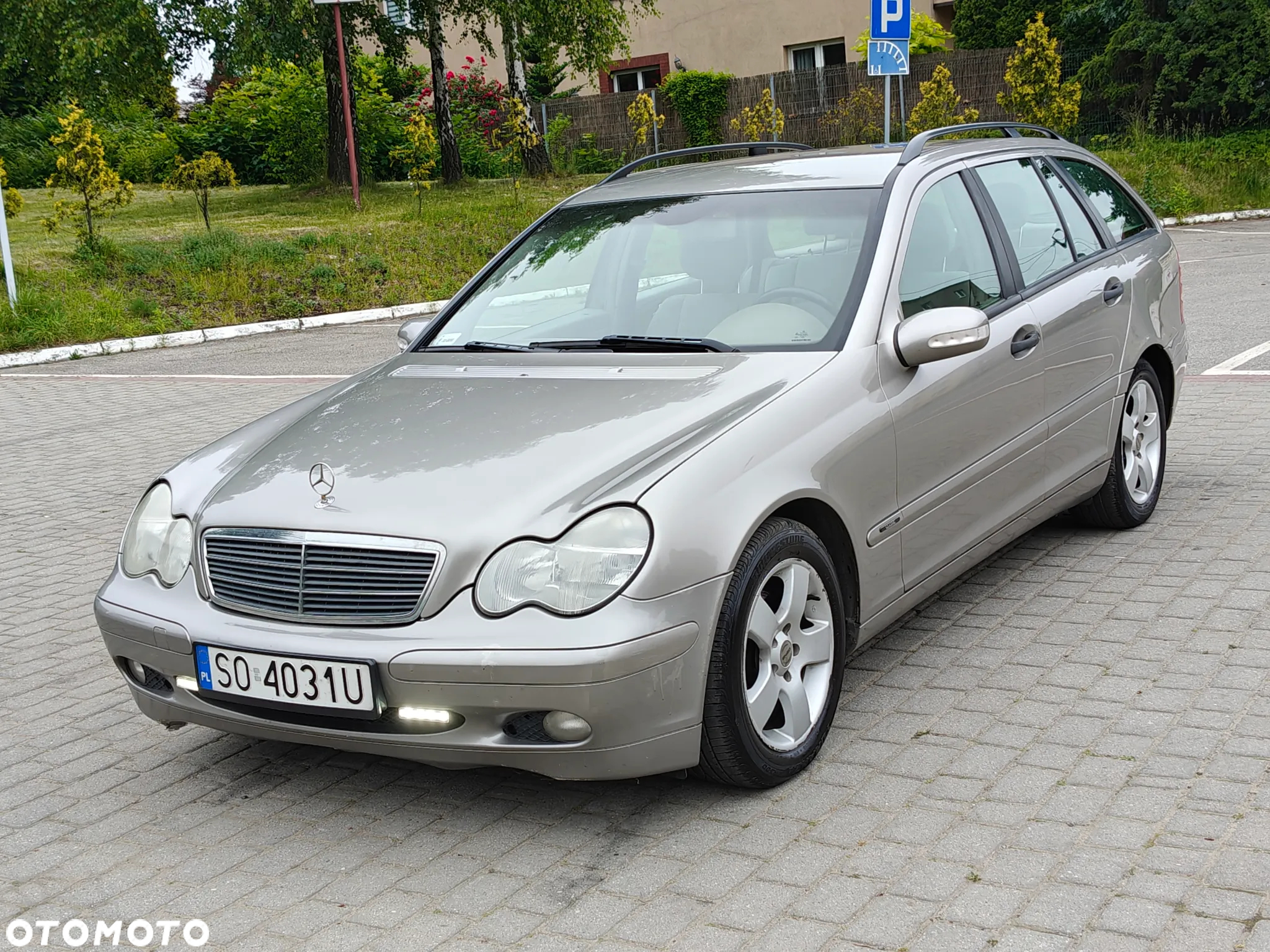 Mercedes-Benz Klasa C 220 T CDI Classic - 17