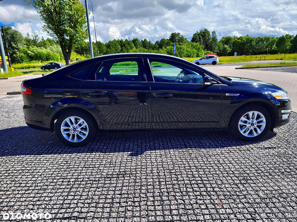 Ford Mondeo 2.0 Trend - 12