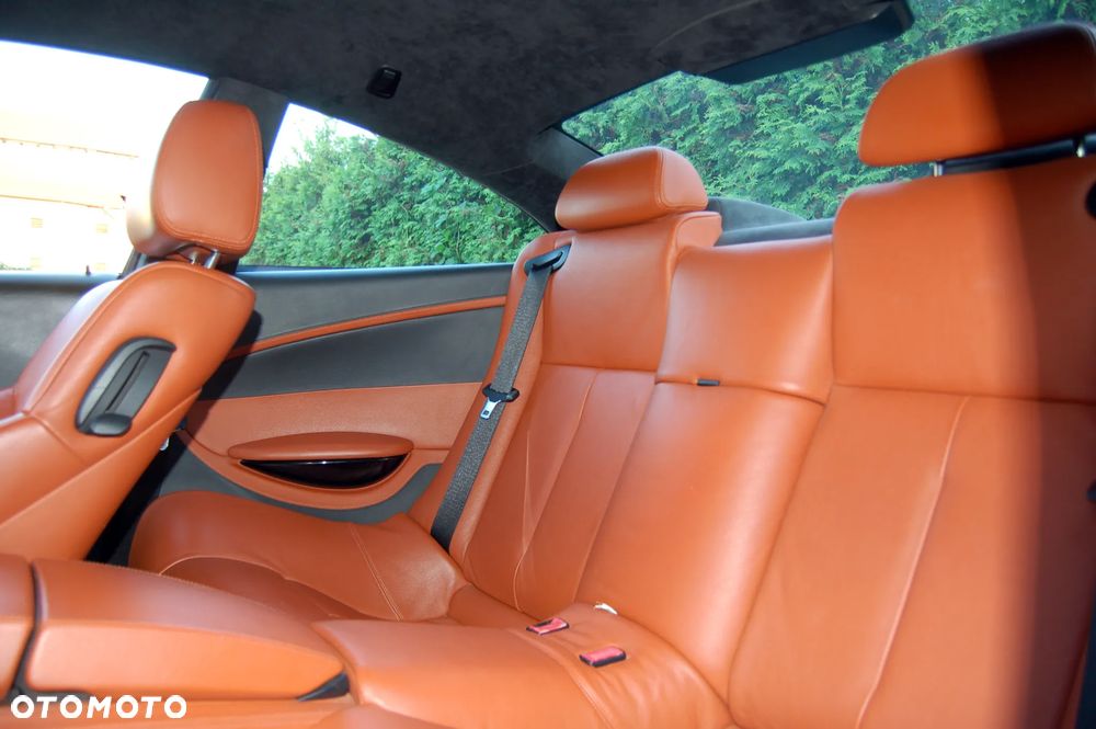 BMW Seria 6 650 i - 32