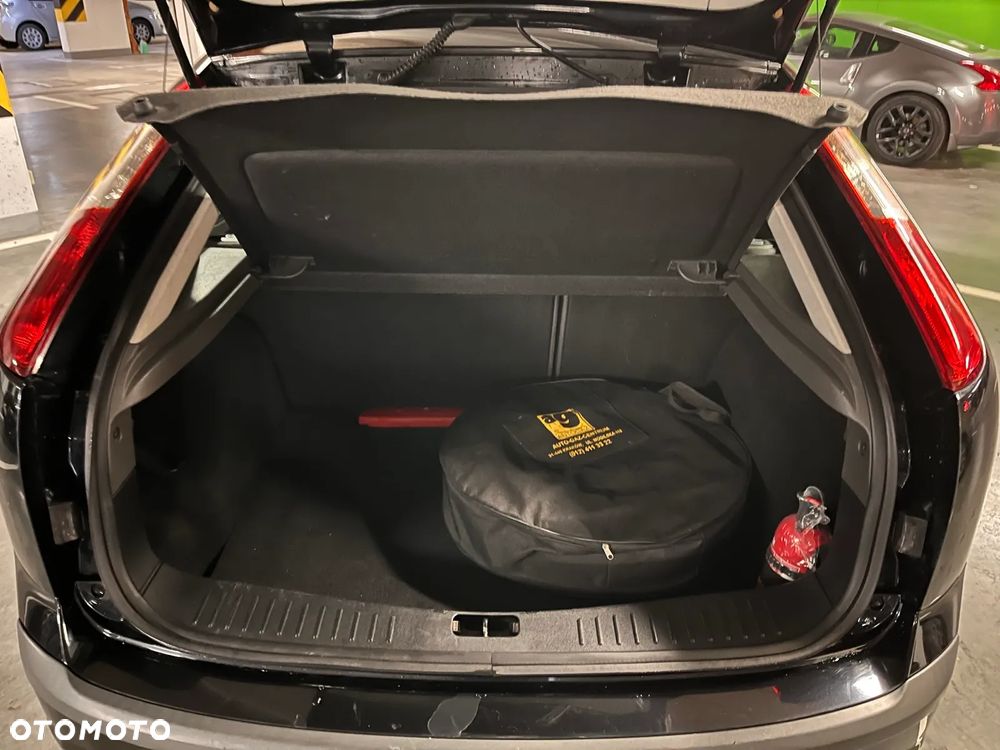 Ford Focus 1.4 Trend - 5