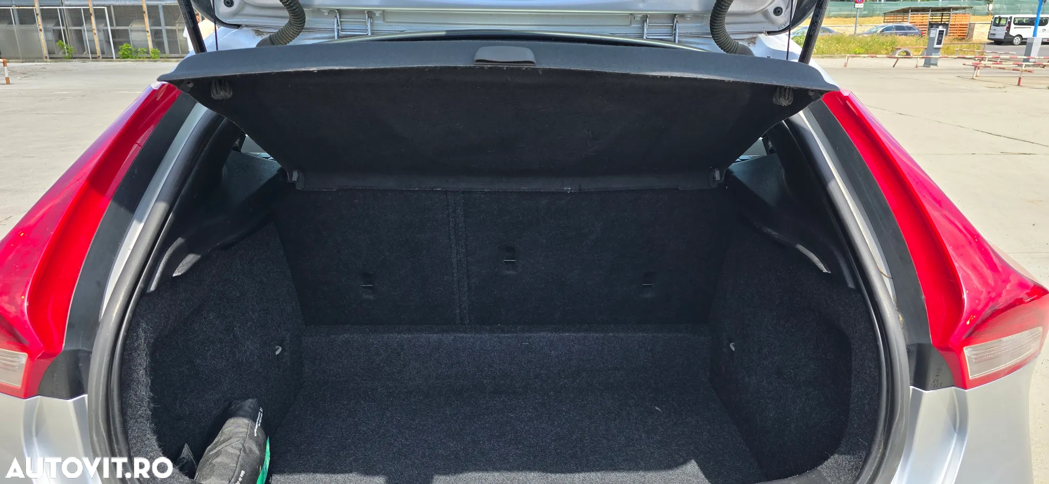 Volvo V40 D2 DRIVe Momentum - 13