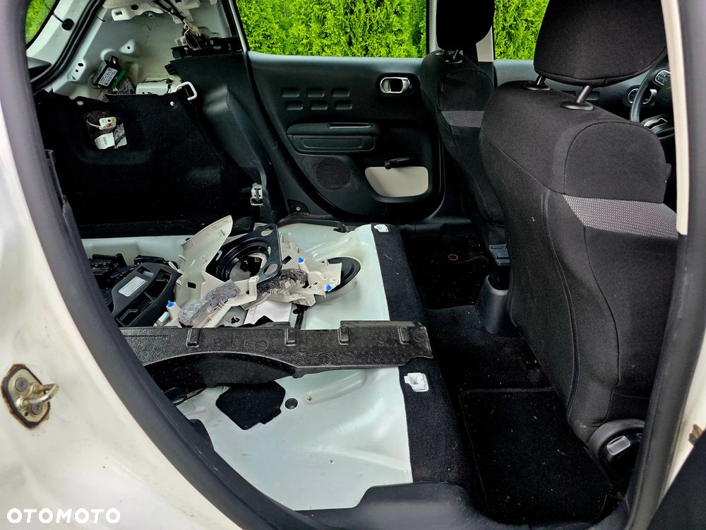 Citroën C3 BlueHDi 100 S&S FEEL - 15