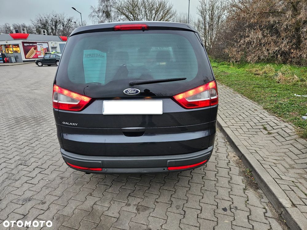 Ford Galaxy 2.0 Ghia - 8