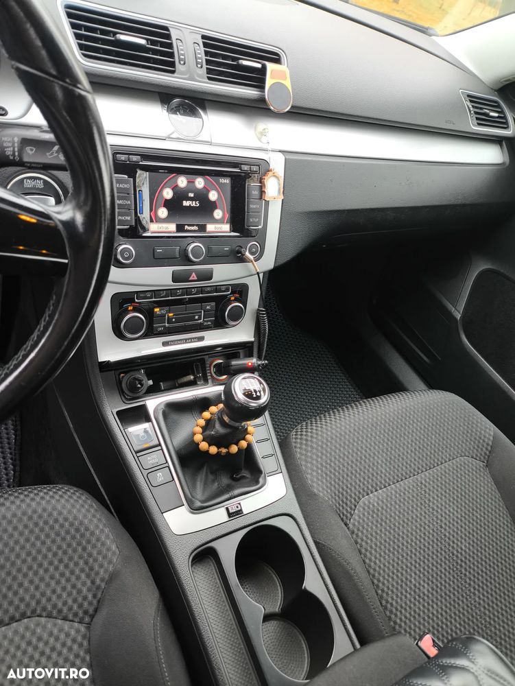 VOLKSWAGEN Passat 2011 — imagine 8