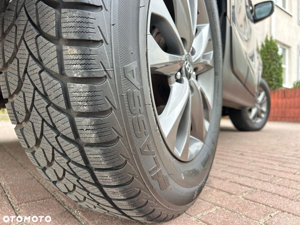 Hyundai ix35 blue 1.6 2WD Finale - 36