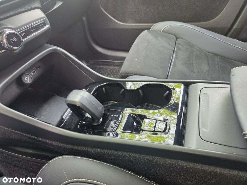 Volvo XC 40 - 12