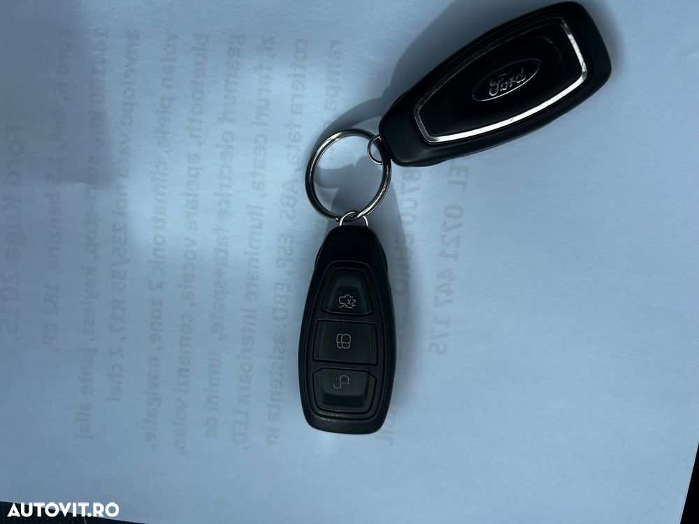 Ford Kuga 1.5 EcoBoost 4x4 Aut. Individual - 11