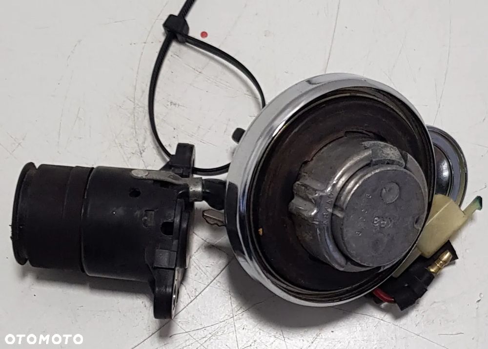 Honda Rebel 125 Stacyjka Korek Wlew - 2