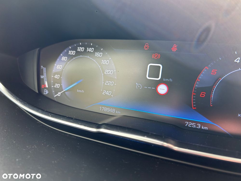 Peugeot 5008 1.5 BlueHDi Allure S&S - 24