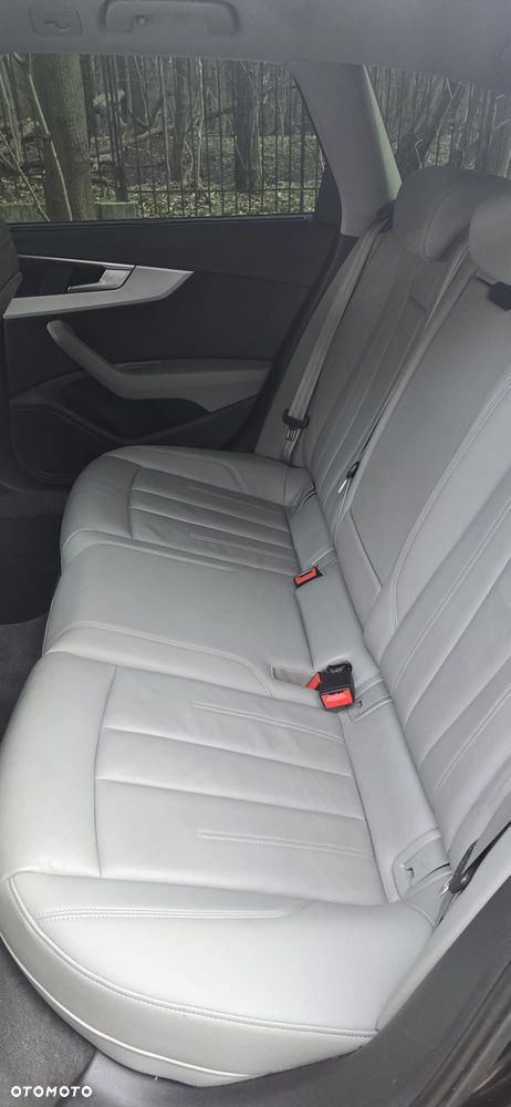 Audi A4 Avant 2.0 TFSI ultra Design S tronic - 20