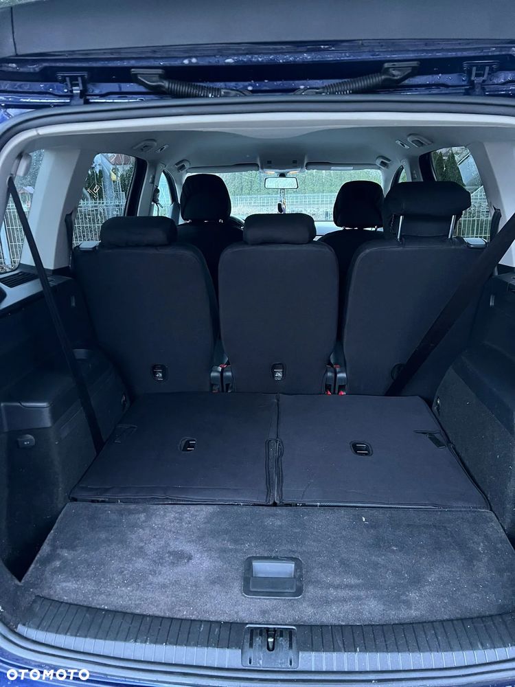 Volkswagen Touran 1.6 TDI SCR BlueMotion Technology Comfortline - 17