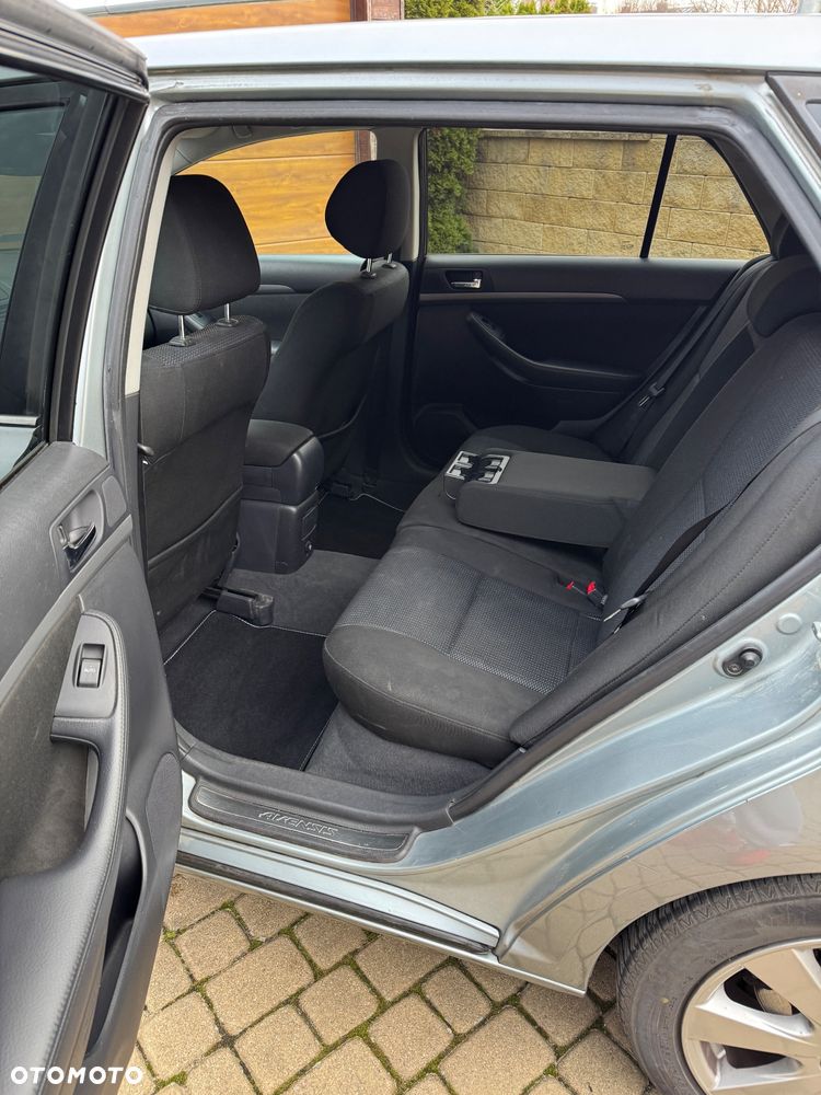 Toyota Avensis 2.0 D-4D Sol plus+NAVI - 14