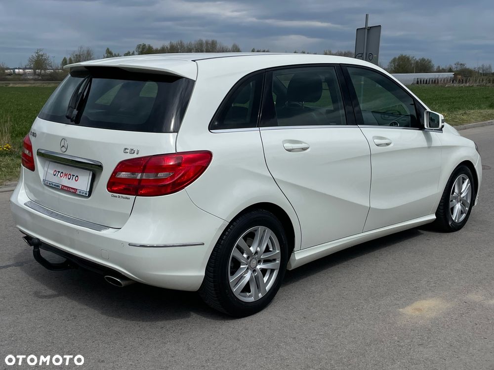 Mercedes-Benz Klasa B 180 CDI (BlueEFFICIENCY) 7G-DCT - 28