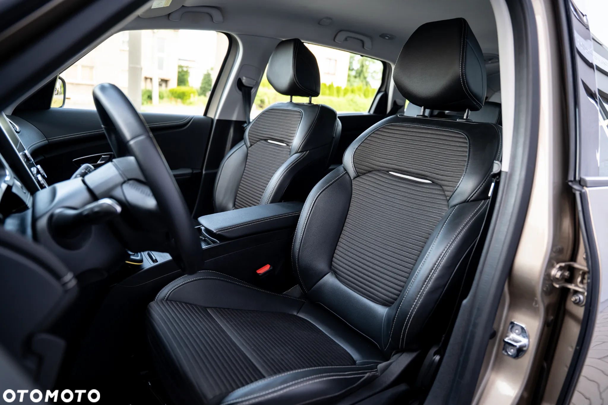Renault Scenic 1.3 TCe Energy Intens EDC - 14
