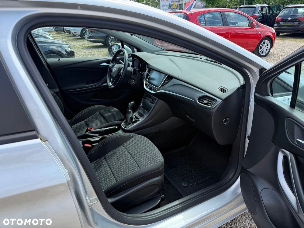 Opel Astra 1.6 CDTI Enjoy - 21