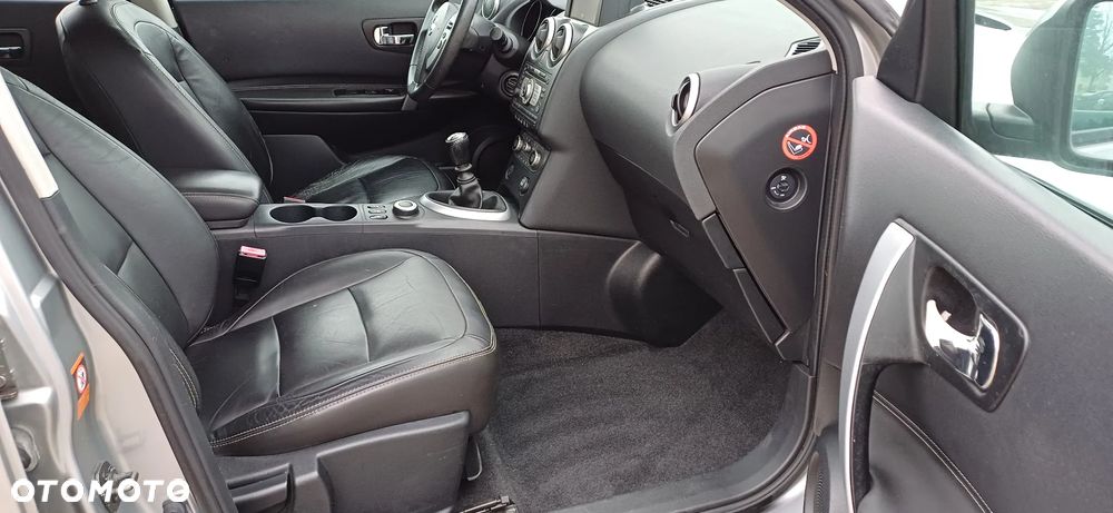 Nissan Qashqai 2.0 4 x 4 tekna - 24