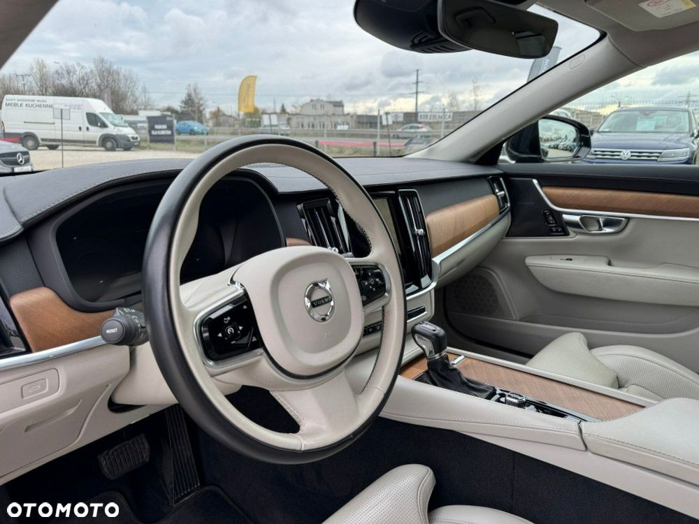 Volvo S90 - 11